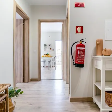Sunny Brand New 2-bedroom - 500m From Da Rocha With Ac And Pool! 波尔蒂芒