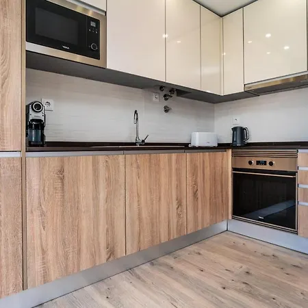 Sunny Brand New 2-bedroom - 500m From Da Rocha With Ac And Pool! Appartamento Portimão