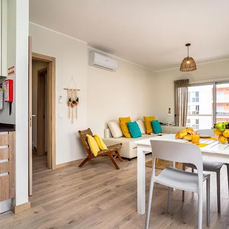 Sunny Brand New 2-bedroom - 500m From Da Rocha With Ac And Pool! * Portimão